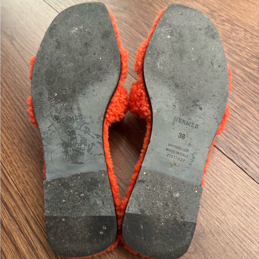 Hermes Oran Shearling Orange Slide Sandals - Picture 4 of 7